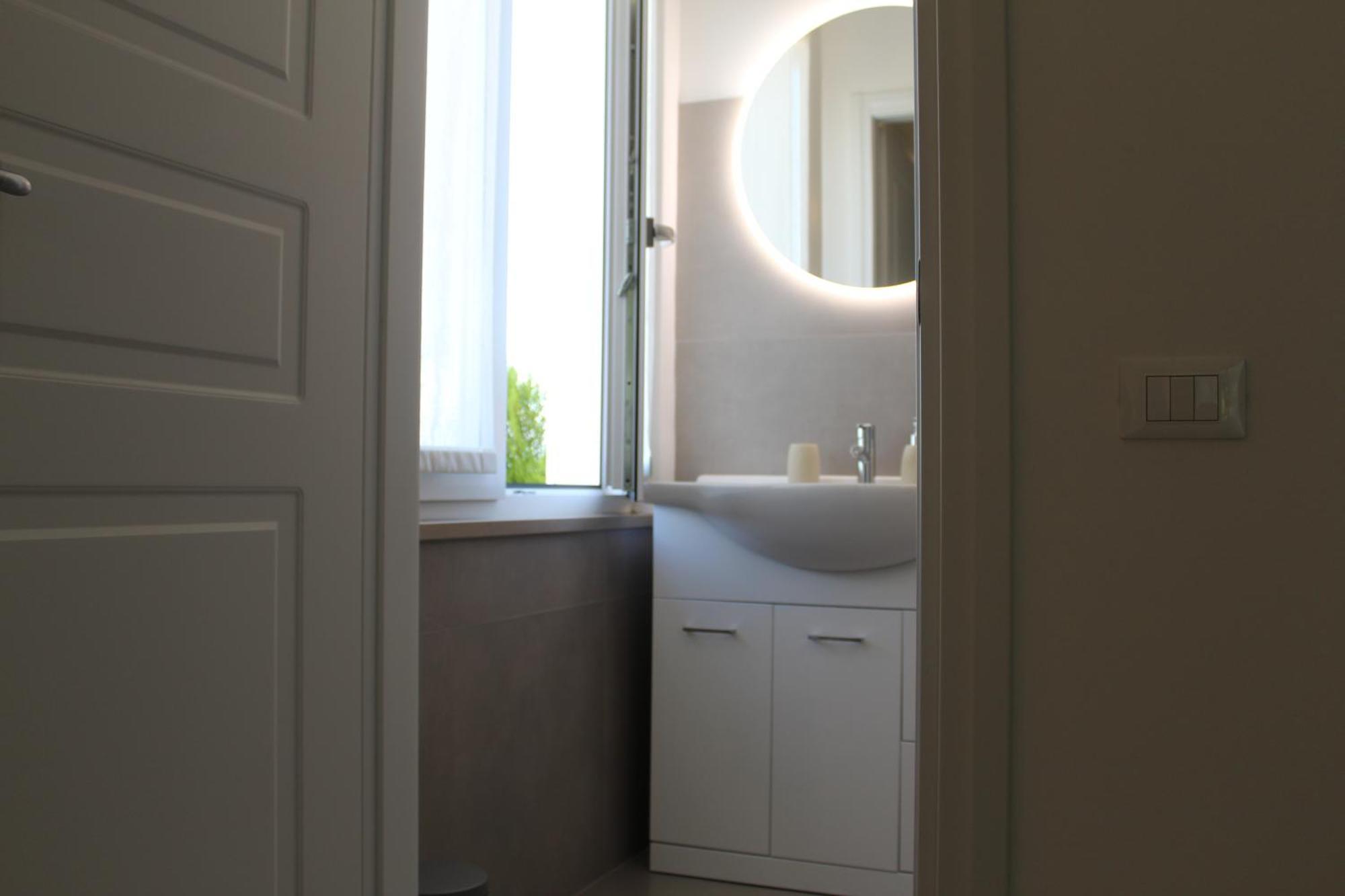 Villa Forte Salvi - Rooms เปสเคียรา เดล การ์ดา ภายนอก รูปภาพ